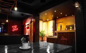 Hotel De L'amour  3*